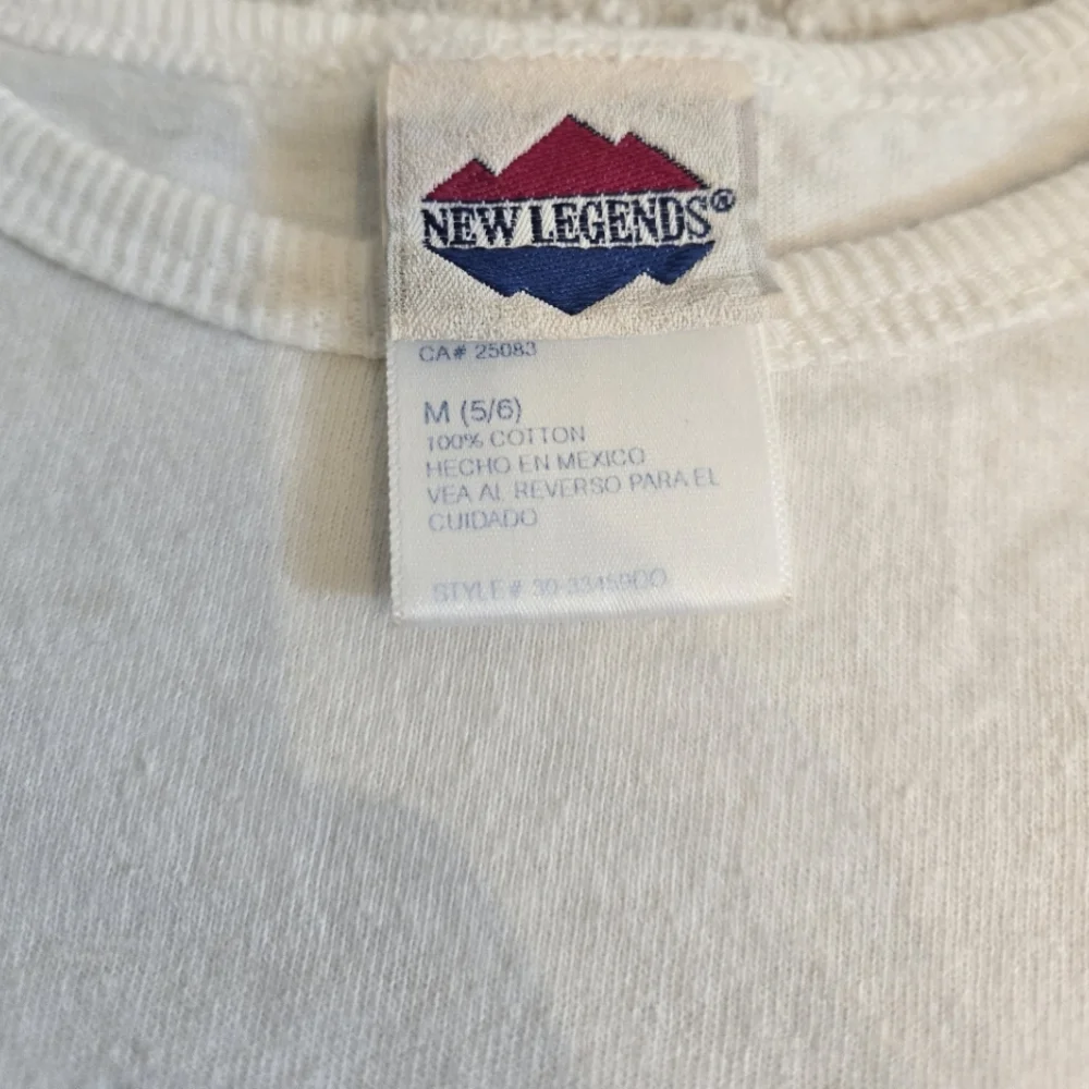 Vintage Y2k White Long Sleeve Shirt with Dragonfly Design